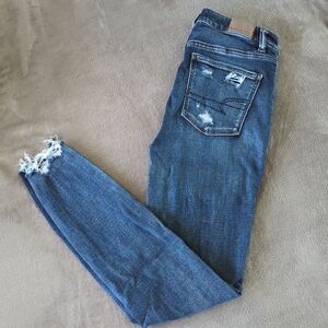 High waisted American Eagle Skinny Jean